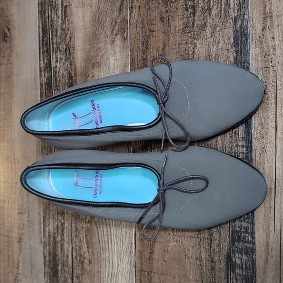 Thierry Rabotin Leather Trim Ponte Mid Heel Slip On Pumps Lace Up Size 8.0 Olive - Picture 2 of 11